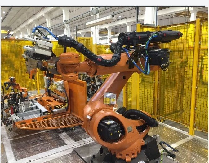 Spot welding robot with dresspack